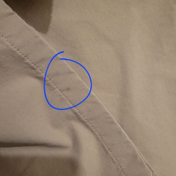 Vineyard Vines Pants Men’s On The Go OTG Stretch Golf Preppy Size 35x30 Tan FLAW - Picture 13 of 16